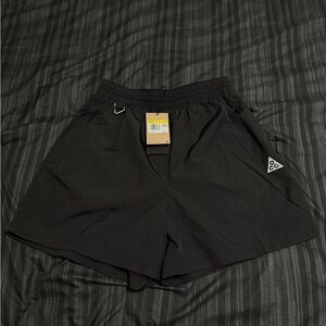 Nike ACG Repel Ripstop Shorts Womens Small Black Loose Fit Mid Rise